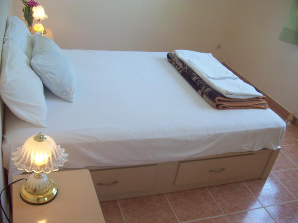 Villa Vania Gardenos Vitaládes 외부 사진