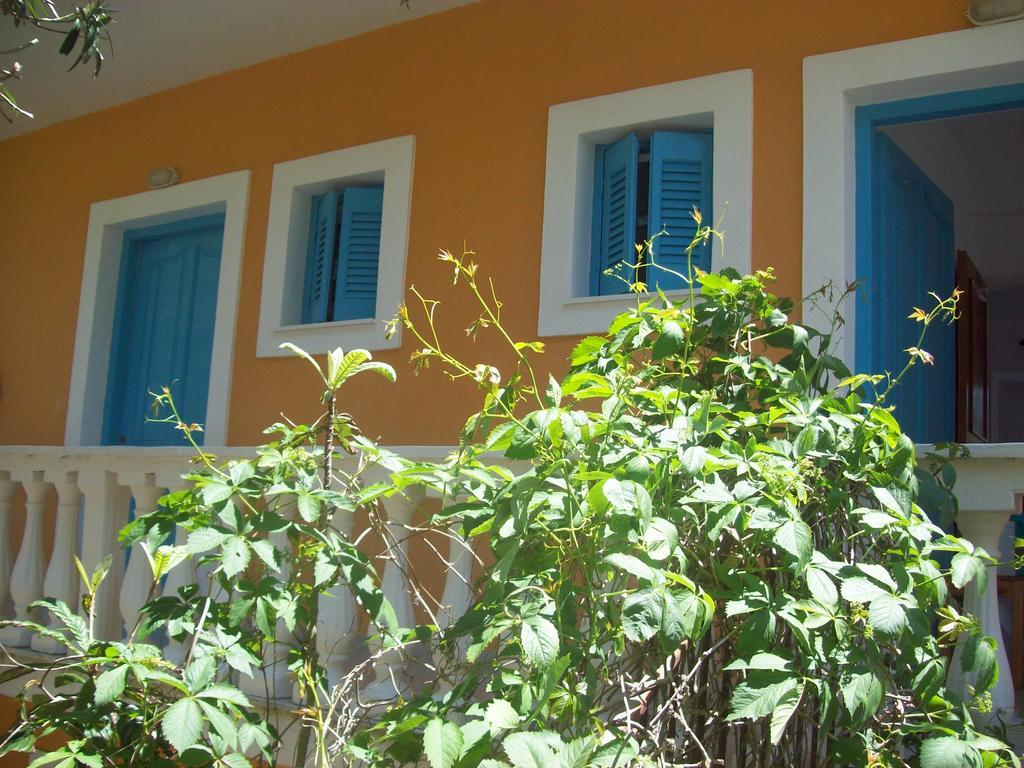 Villa Vania Gardenos Vitaládes 외부 사진
